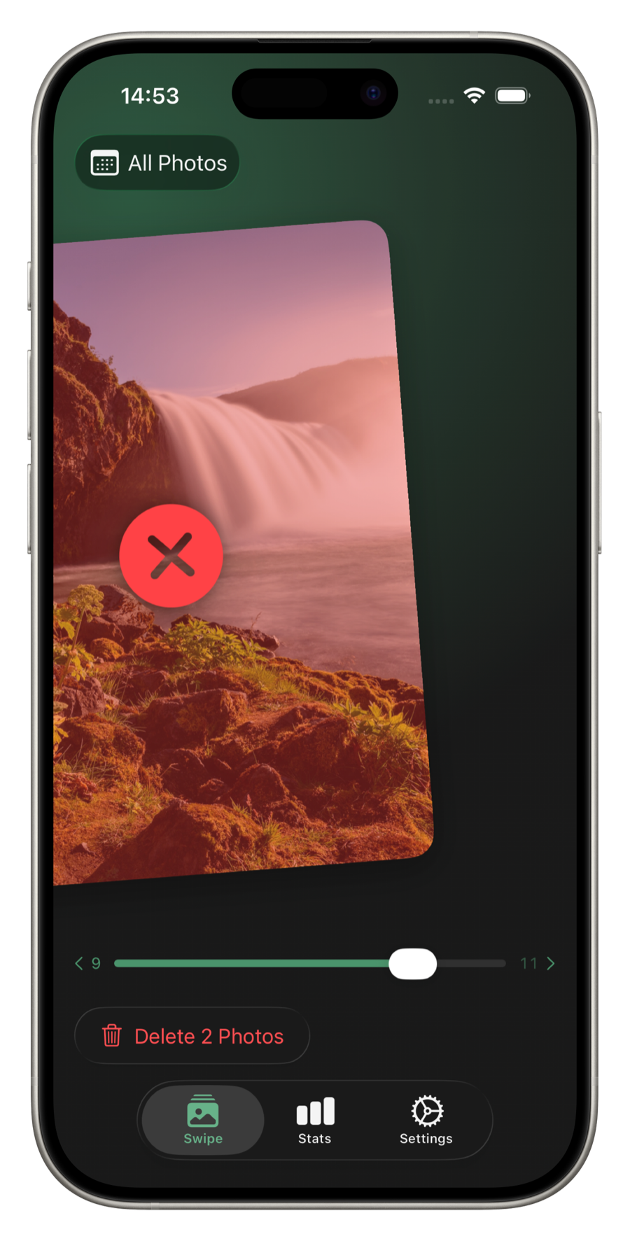 Swiping left to delete a photo in Keeply